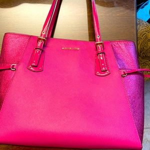 Michael Kors Fuchsia Pink Shoulder Bag
